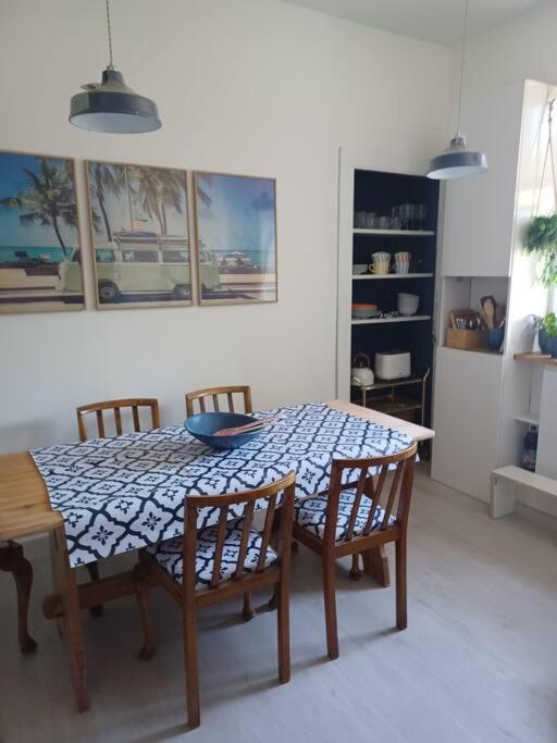 The Fuzzy Duck Apartment บรอธตีเฟอร์รี ภายนอก รูปภาพ