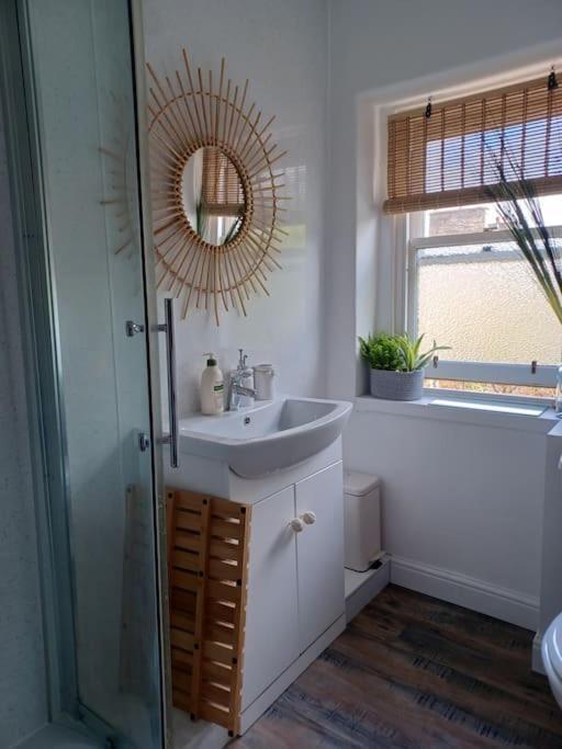 The Fuzzy Duck Apartment บรอธตีเฟอร์รี ภายนอก รูปภาพ